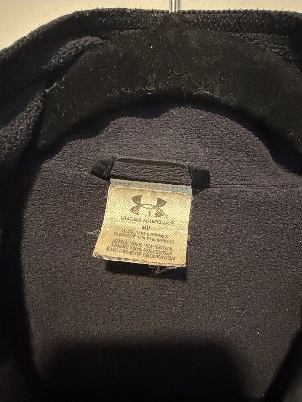 Under Armour Men's Black Lightweight Jacket with Zip Pockets Medium.